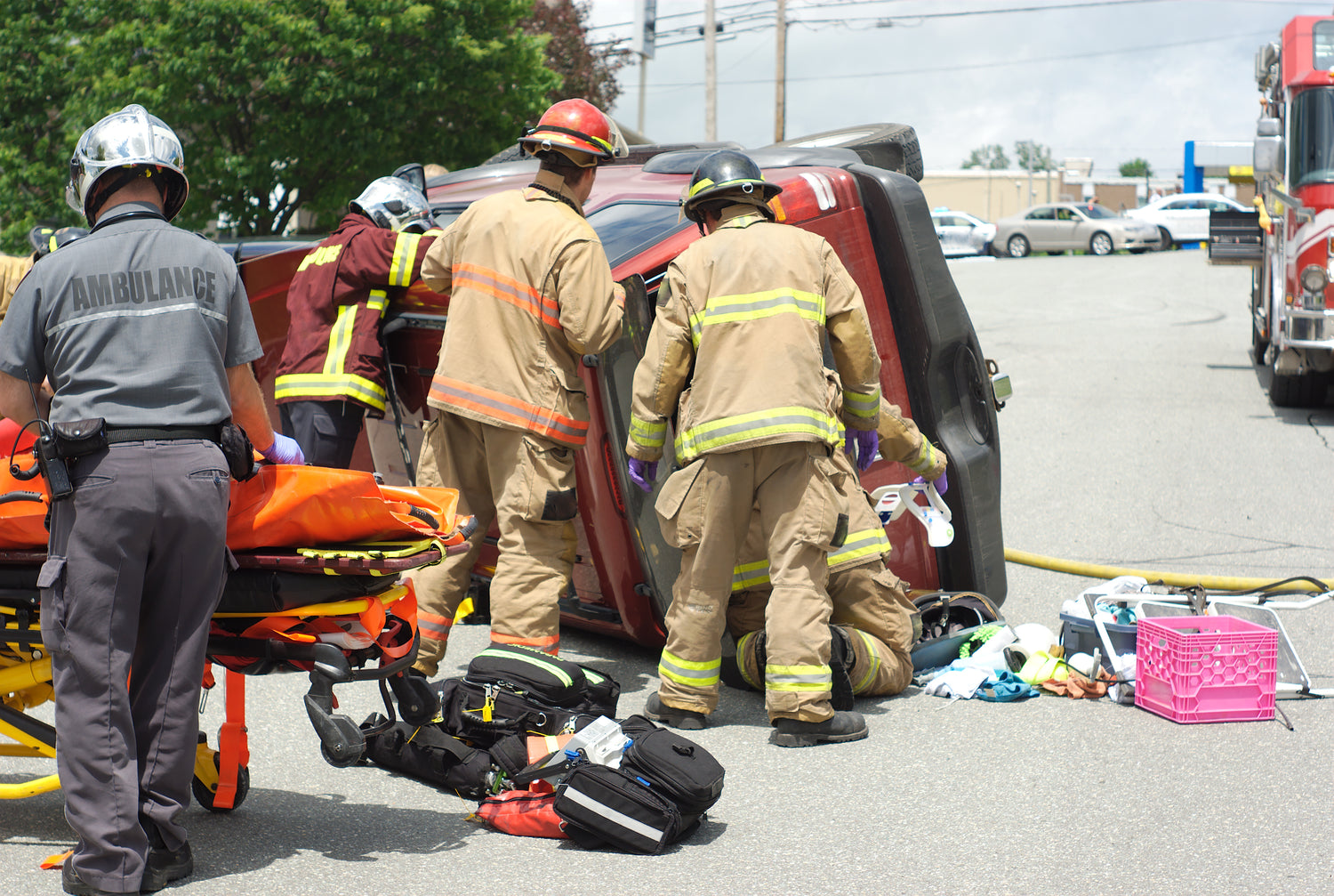 Picture of first responders at a very serious car accident emergency