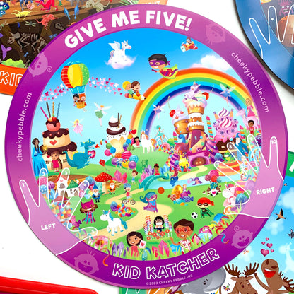 Candy & Castles 🍭 'Give Me Five' Kid Katcher Vehicle Magnet
