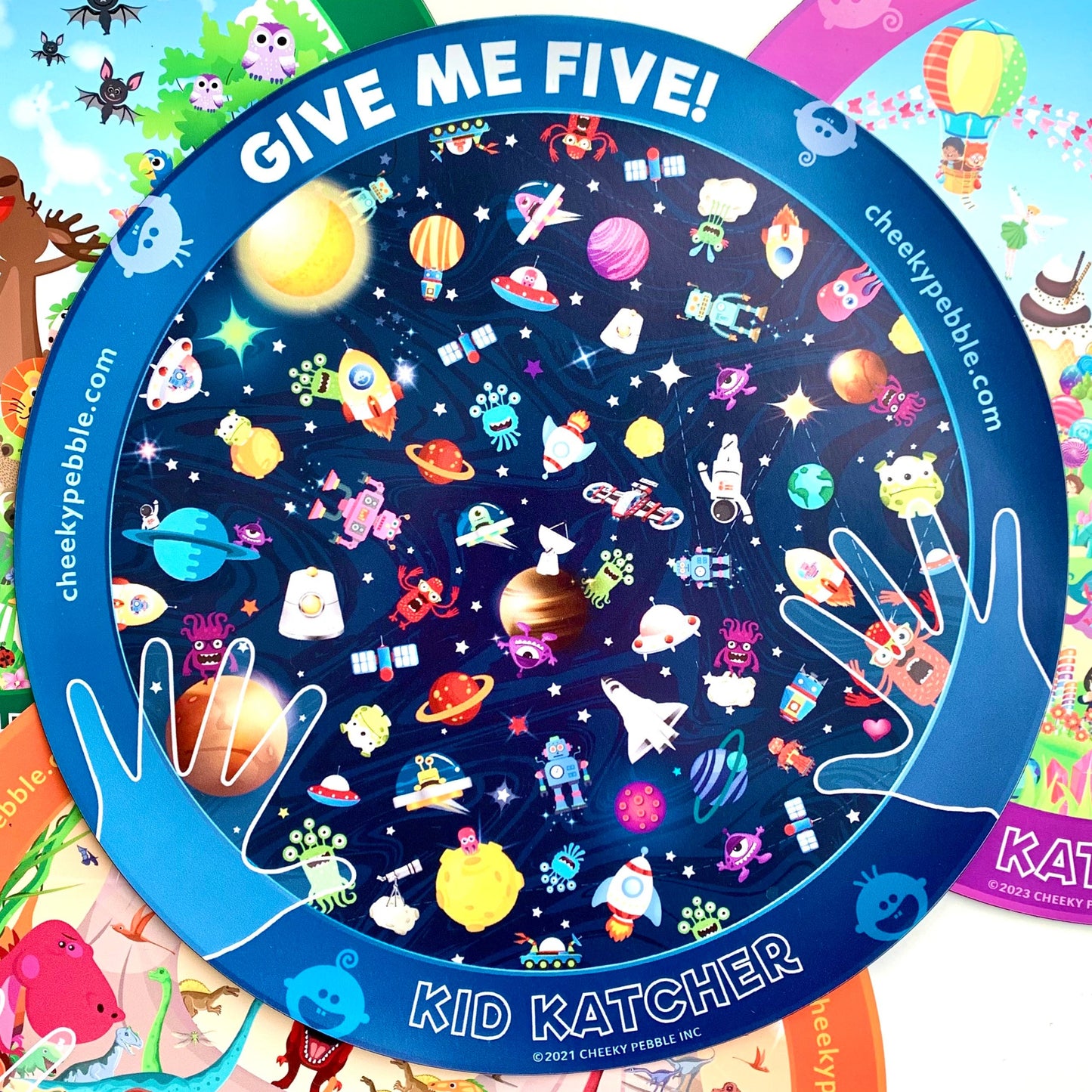 Space 🛸 'Give Me Five' Kid Katcher Vehicle Magnet